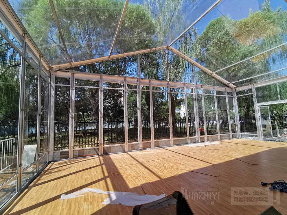 透明篷房廠家講解使用篷房的好處