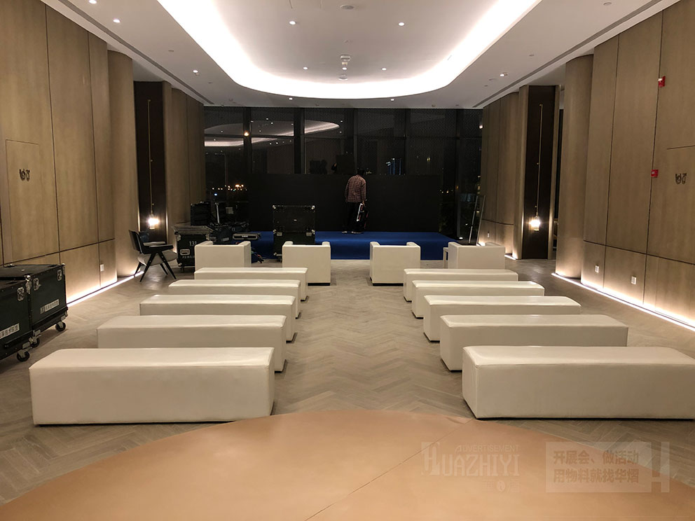 沙發條出租是靈活舒適的活動新選擇